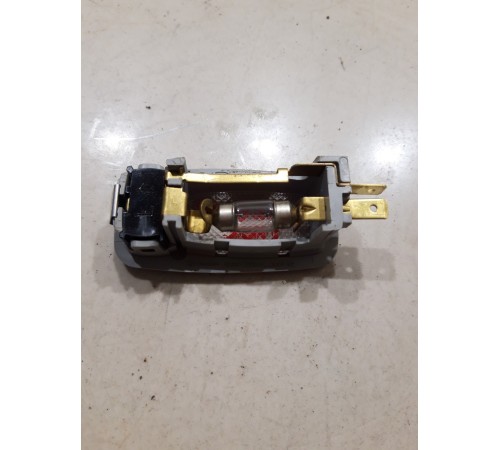 Плафон внутреннего освещения салона левый