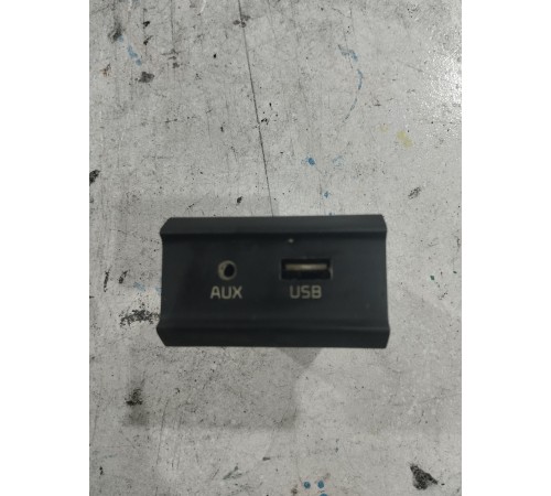 Блок разъем USB\AUX
