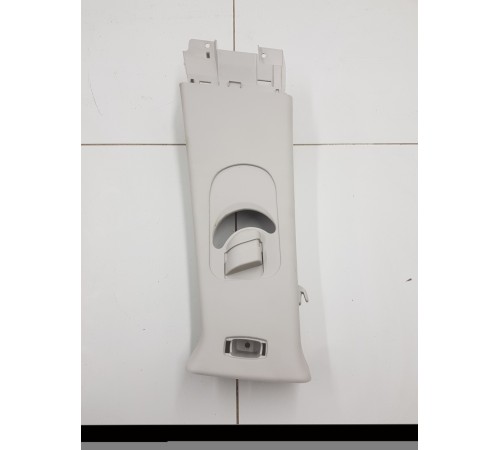 Обшивка центральной стойки левая верхняя