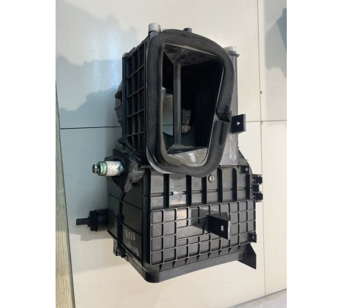 Корпус отопителя (правый)