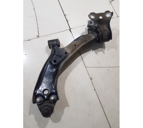 Рычаг подвески передний правый