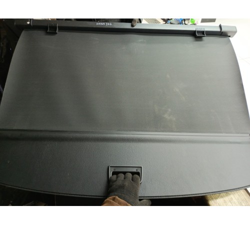 Шторка багажника