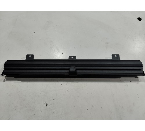 Шторка двери солнцезащитная (задняя правая)