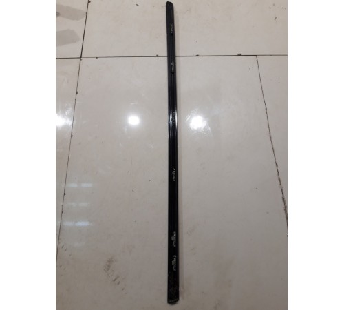 Молдинг двери (задний, левый)