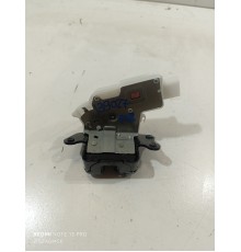 Замок крышки багажника