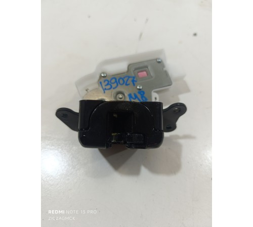 Замок крышки багажника