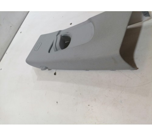 Обшивка центральной стойки левая верхняя