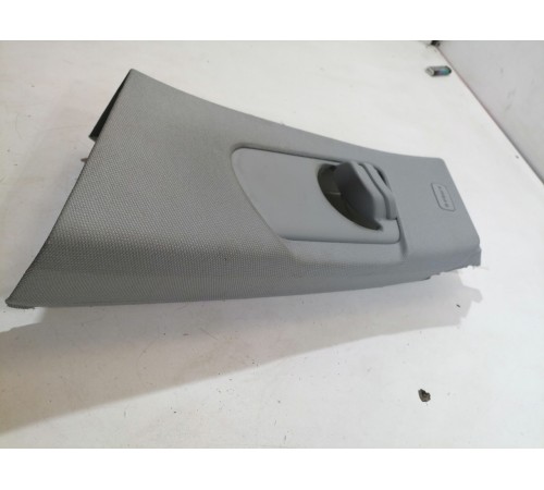 Обшивка центральной стойки левая верхняя