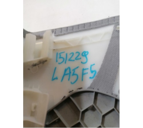 Обшивка центральной стойки левая верхняя