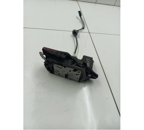 Замок двери задний левый