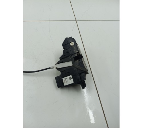 Замок двери задний левый