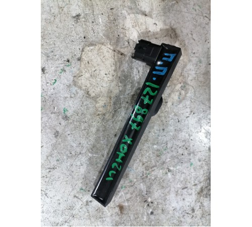 Антенна передняя правая