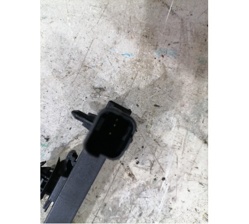 Антенна передняя правая