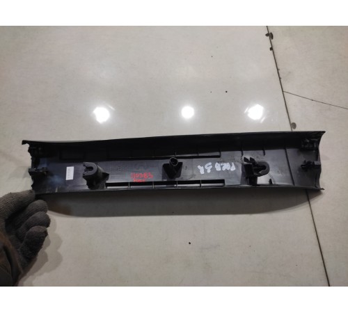 Накладка порога (задняя правая)