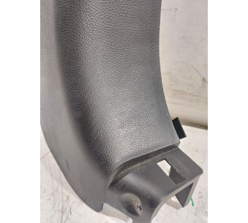 Обшивка стойки передняя правая