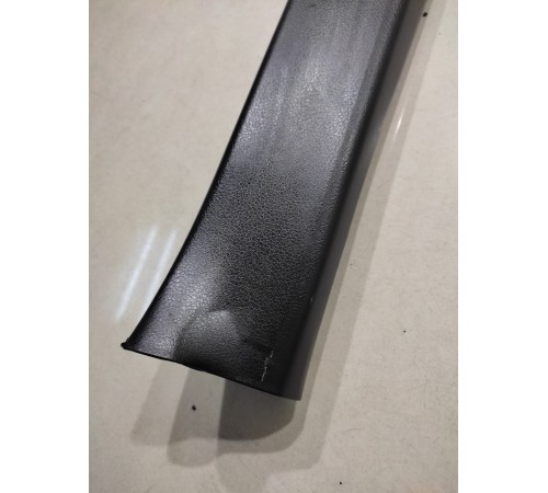 Накладка порога (задняя правая)