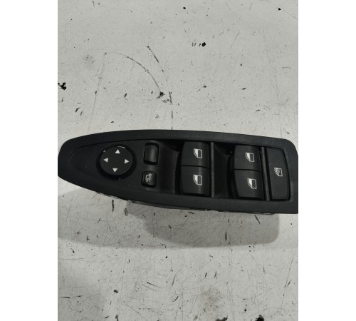 Блок управления стеклоподъемниками (передний левый)