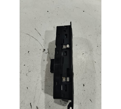 Блок управления стеклоподъемниками (передний левый)