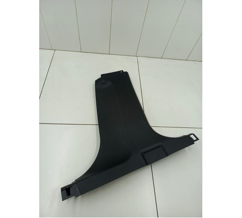 Обшивка центральной стойки правая нижняя