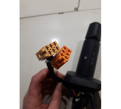 Подрулевой переключатель управления дворниками