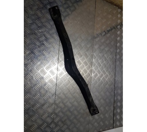 Распорка кузова перед.