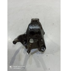 Кронштейн двигателя левый