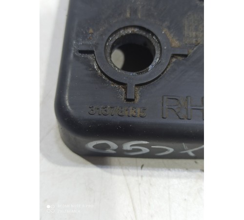 Кронштейн(крепление) переднего бампера правый