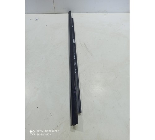 Накладка двери (передняя левая)наружняя