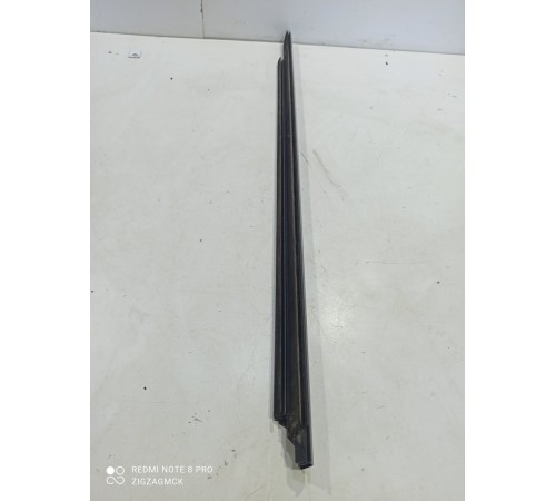 Накладка двери (передняя левая)наружняя