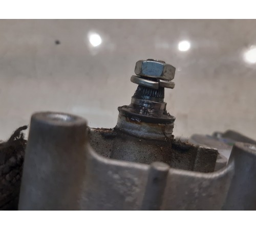 Моторчик стеклоочистителя (передний)