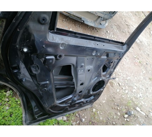 Дверь задняя левая