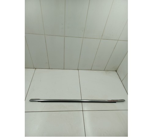 Уплотнитель стекла двери задний левый внешний