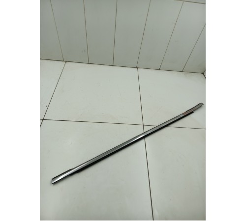 Уплотнитель стекла двери задний левый внешний