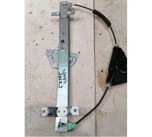 Стеклоподъемник передний левый