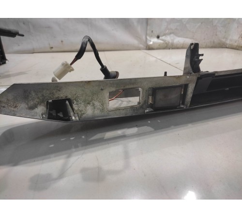 Накладка крышки багажника