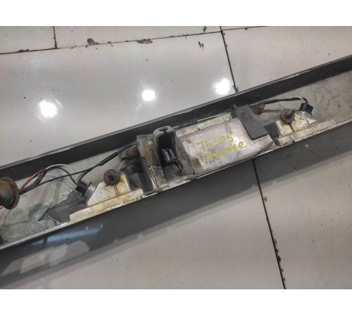 Накладка крышки багажника