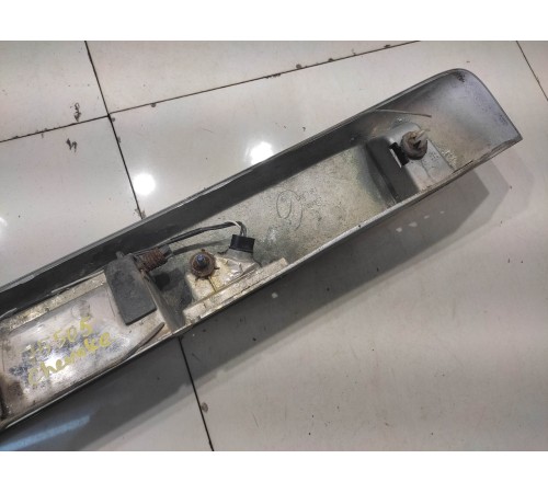 Накладка крышки багажника