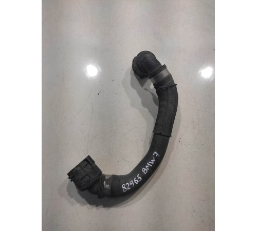 Патрубок системы охлаждения