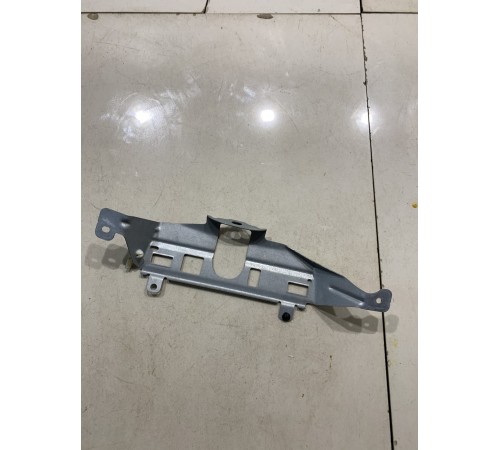 Кронштейн(крепление) салона