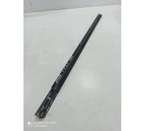 Уплотнитель стекла (задний левый наружный)