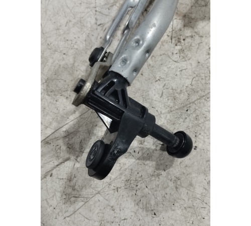 Трапеция стеклоочистителя в сборе