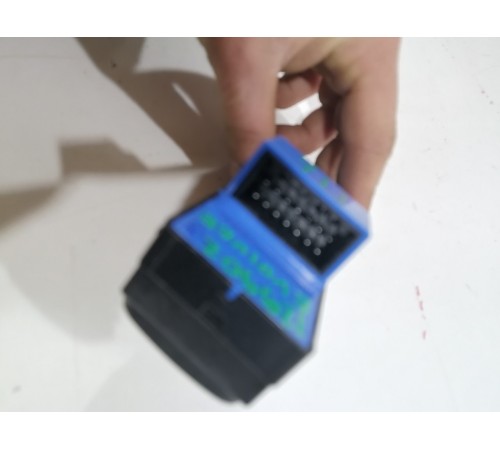 Блок управления стеклоподъемниками передний левый