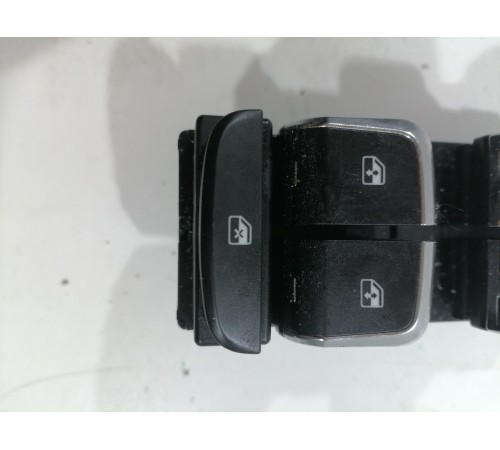 Блок управления стеклоподъемниками передний левый