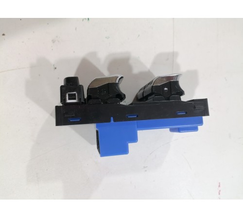 Блок управления стеклоподъемниками передний левый