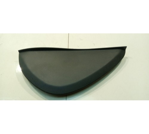 Боковая накладка торпеды (правая)