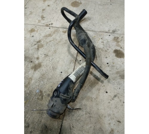 Горловина топливного бака