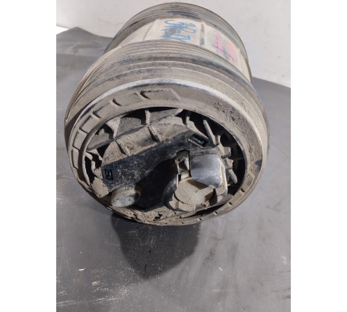 Подушка пневмоподвески задняя правая