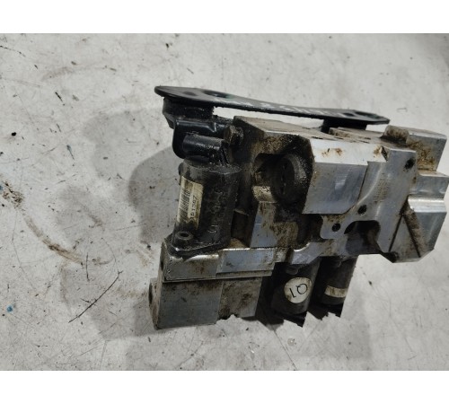 Блок клапанов гидроподвески передний