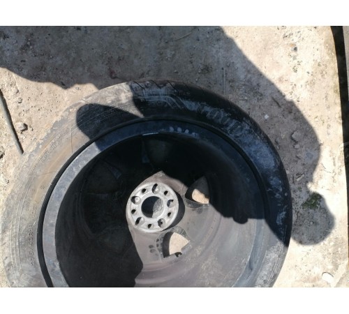 Колесо в сборе 275/40R18 лето