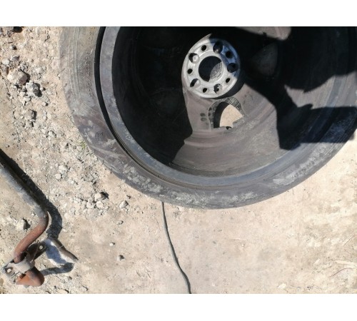 Колесо в сборе 275/40R18 лето